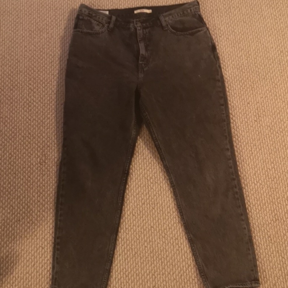 Levi mom jeans - Picture 2 of 4